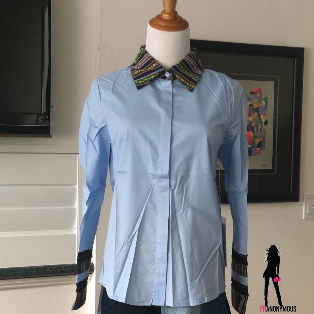 Style Mafia Light Blue Button Front Top - Picture 2 of 4
